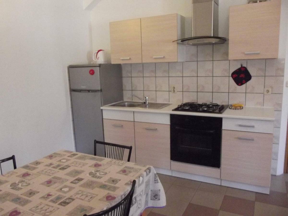Apartments Goga Mali Losinj Bagian luar foto